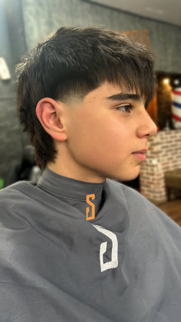 Corte moderno hecho en Barbería Simois